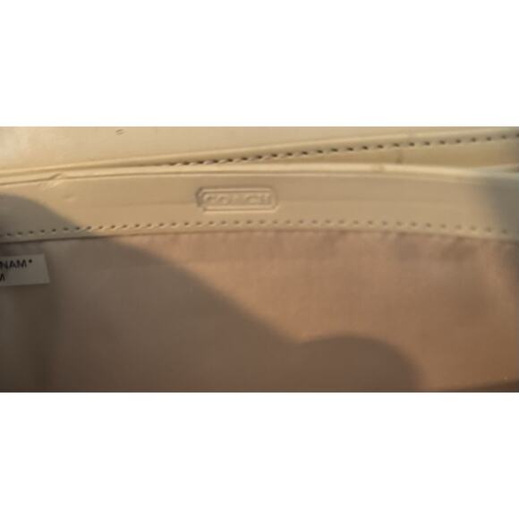 Coach Peyton Clover Signature Accordion zip around wallet canvas & leather - Picture 5 of 11